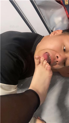 图片[12]_【六月】迷恋黑丝美腿的贱奴_HD绳艺资源