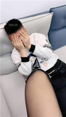 【玥樾】长靴高跟黑丝踩虐抖M家奴【上】_HD绳艺资源