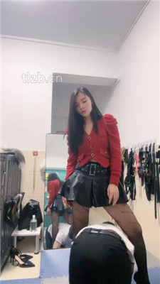 图片[13]_【木子大大】踩踏香蕉喂食/掐乳/骑马转胯/裸足狂舔【完整版】_HD绳艺资源