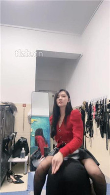 图片[17]_【木子大大】踩踏香蕉喂食/掐乳/骑马转胯/裸足狂舔【完整版】_HD绳艺资源