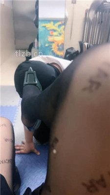 图片[19]_【木子大大】踩踏香蕉喂食/掐乳/骑马转胯/裸足狂舔【完整版】_HD绳艺资源