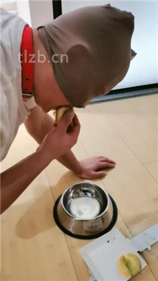 图片[14]_【大美】灌圣水/裸足踩踏喂食_HD绳艺资源