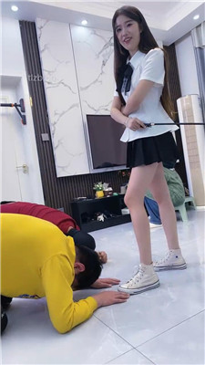 图片[15]_【麋鹿银儿】素人S虐双奴-高帮帆布鞋踩/揪耳朵/骑脖/训练_HD绳艺资源