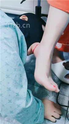 图片[4]_【慕田夫妻】圈养家奴裸足恋足舔_HD绳艺资源