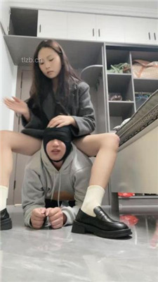 图片[10]_【大一诗诗】皮鞋白袜踩狗爪/骑狗背/吃白袜_HD绳艺资源