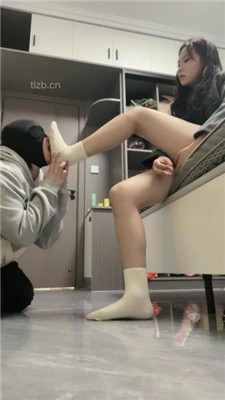 图片[13]_【大一诗诗】皮鞋白袜踩狗爪/骑狗背/吃白袜_HD绳艺资源