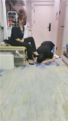 【魔鬼天使】高跟诱惑邻居做狗奴_HD绳艺资源