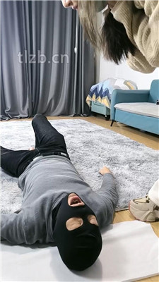 【梓S】口水酸奶吐满脸/人体坐垫_HD绳艺资源