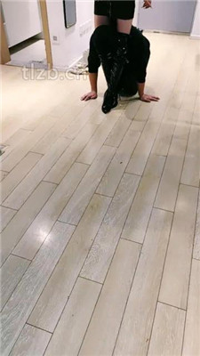 图片[10]_【觅林】长靴脚下崇拜/抽耳光/舔脏鞋踩踏_HD绳艺资源