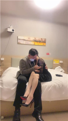 图片[2]_【爱丽丝】情侣主-摸女友的美腿_HD绳艺资源