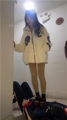 图片[6]_【狗哥】户外成功开发三个高颜值素人踩狗_HD绳艺资源