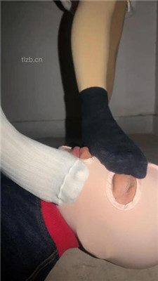 图片[10]_【狗哥】户外成功开发三个高颜值素人踩狗_HD绳艺资源