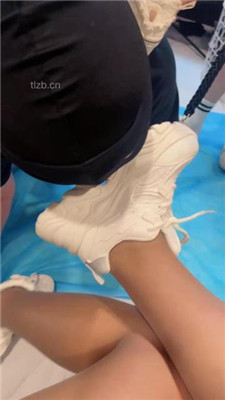 图片[8]_【颜西西】3S-艺术舔脏鞋/骑狗背/白鞋踩踏/赏赐圣水【双视角版】_HD绳艺资源