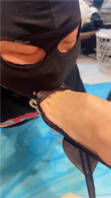 图片[10]_【颜西西】3S-艺术舔脏鞋/骑狗背/白鞋踩踏/赏赐圣水【双视角版】_HD绳艺资源