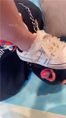 图片[16]_【颜西西】3S-艺术舔脏鞋/骑狗背/白鞋踩踏/赏赐圣水【双视角版】_HD绳艺资源