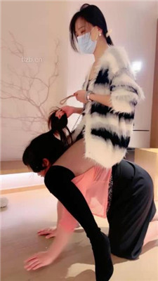 图片[8]_【丹祖宗】双S-带素人闺蜜入圈-骑马转胯踩狗头/吃白袜烟灰圣水_HD绳艺资源