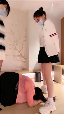 图片[11]_【丹祖宗】双S-带素人闺蜜入圈-骑马转胯踩狗头/吃白袜烟灰圣水_HD绳艺资源