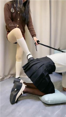 图片[4]_【瑶瑶】母畜-皮鞋白袜踩狗爪/闻鞋闻白袜肉丝脚_HD绳艺资源