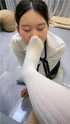 图片[20]_【瑶瑶】母畜-皮鞋白袜踩狗爪/闻鞋闻白袜肉丝脚_HD绳艺资源