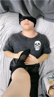 图片[4]_【夜巴黎】黑丝高跟踩脚垫/喝圣水_HD绳艺资源