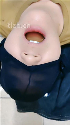 图片[12]_【夜巴黎】黑丝高跟踩脚垫/喝圣水_HD绳艺资源