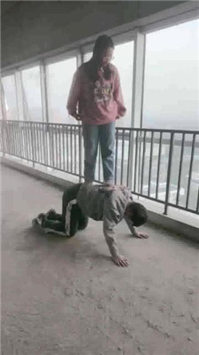 图片[16]_【糯米姐姐】户外工地-骑马/提档/耳光/踩踏/舔脏鞋底/踢踹_HD绳艺资源