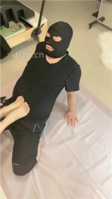 【苒溪】双S-家奴伺候素人闺蜜-品尝玉足_HD绳艺资源