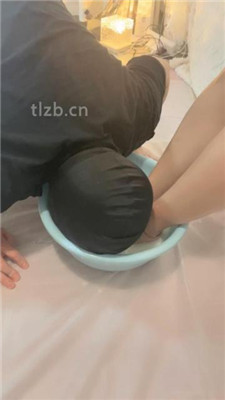 图片[12]_【苒溪】双S-家奴伺候素人闺蜜-品尝玉足_HD绳艺资源