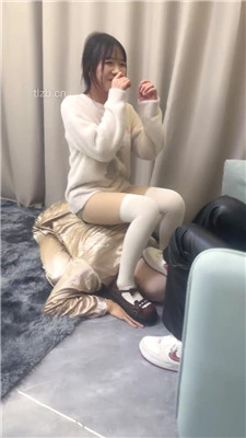 图片[5]_【狗哥】可爱反差素人S-原味白袜丝袜恋足舔_HD绳艺资源