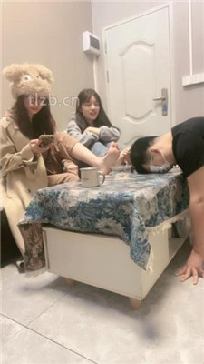 图片[6]_【香芋朱朱】姐妹花虐男友-骑马圣水/臭脚窒息/舔拖鞋【双视角版】_HD绳艺资源