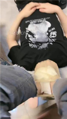 图片[11]_【香芋朱朱】姐妹花虐男友-骑马圣水/臭脚窒息/舔拖鞋【双视角版】_HD绳艺资源