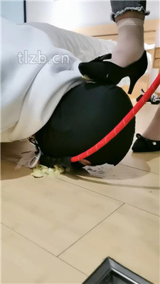 图片[9]_【大美】脏鞋底踩踏喂食/肉丝脚闻舔/狗链拴狗_HD绳艺资源