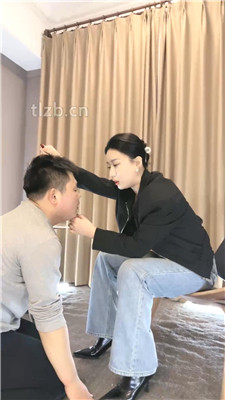 图片[4]_【潘妮绳艺导师】连环爆抽耳光/短靴白袜脚下辱_HD绳艺资源