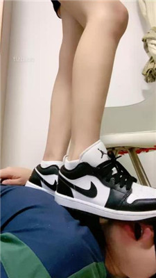 图片[2]_【路子】运动鞋碾压-狂吸白袜_HD绳艺资源