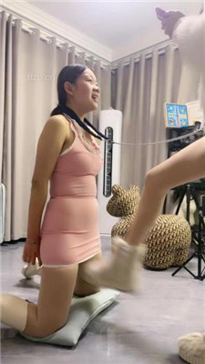 图片[6]_【cc.s】母畜-跪舔毛绒短靴棉袜/袜子塞嘴插嘴【双视角完整版】_HD绳艺资源