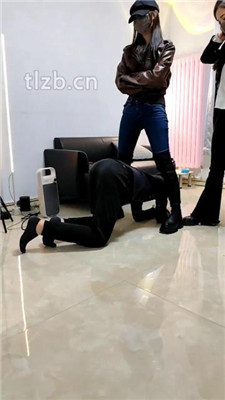 图片[13]_【文文文文】素人双S-舔脏鞋/闻白袜/训练踢踹【四视角版】_HD绳艺资源