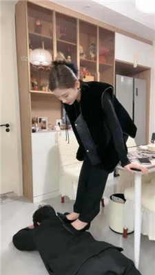 图片[3]_【苏御大大】白领S高跟踩虐下属/碾压狗爪_HD绳艺资源