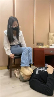 【婪S】头套窒息-全体重踩踏-手脚并用耳光_HD绳艺资源