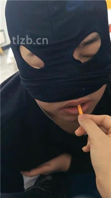 图片[13]_【月主】双主虐双奴-鞋抽耳光/舔脏鞋底/踢踹【双视角完整版】_HD绳艺资源