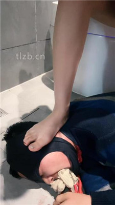 图片[15]_【孤傲女帝】胯下的卑贱-圣水淋浴/耳光/艺术吃内内_HD绳艺资源