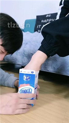 图片[3]_【冰爷】跪舔短靴原味白袜/脚喂酸奶_HD绳艺资源