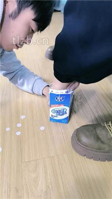 图片[10]_【冰爷】跪舔短靴原味白袜/脚喂酸奶_HD绳艺资源