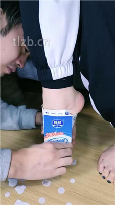 图片[19]_【冰爷】跪舔短靴原味白袜/脚喂酸奶_HD绳艺资源