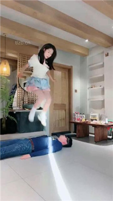 图片[13]_【双胞胎萌萌】JK小主调双奴-高难度挑战踢踹踩跺/口水吐脸搓_HD绳艺资源