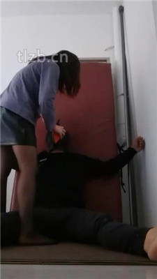 图片[6]_【奶御】吊绑虐狗-闻高跟黑丝jio/喂食面包鞋垫_HD绳艺资源