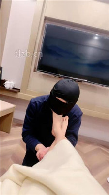 【崔崔】跪舔原味裸足【完整版】_HD绳艺资源