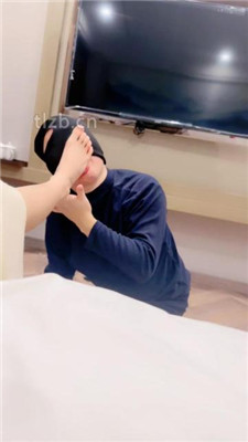 图片[5]_【崔崔】跪舔原味裸足【完整版】_HD绳艺资源