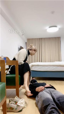 图片[6]_【甜味药丸】艺术闻鞋闻袜/转胯爬行_HD绳艺资源