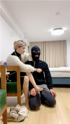 图片[8]_【甜味药丸】艺术闻鞋闻袜/转胯爬行_HD绳艺资源