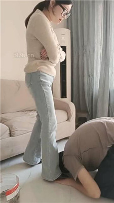 图片[6]_【小殿下】抽耳光/磕头求虐/高跟踩虐_HD绳艺资源